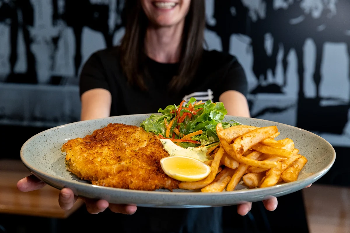 Splitty Schnitty, Splityard Social