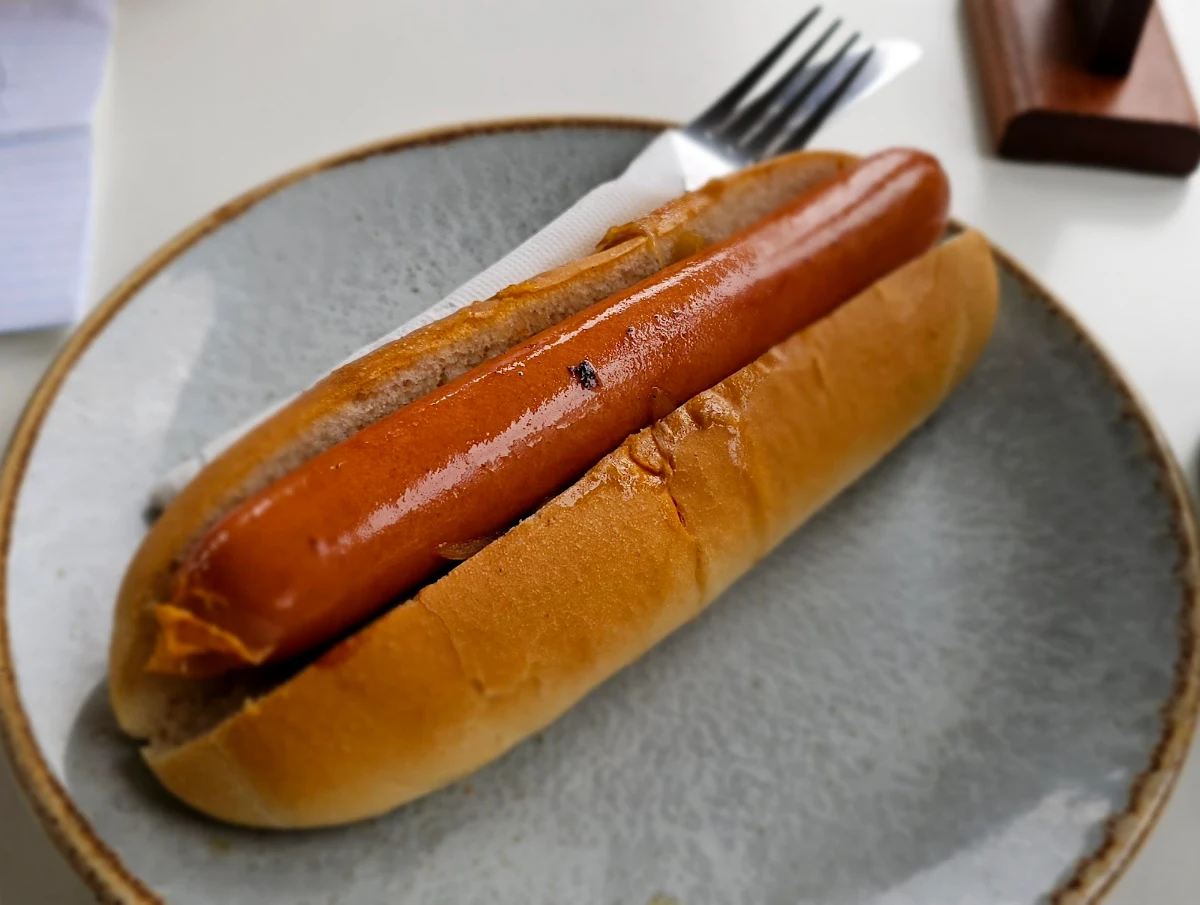 Hotdog, Zamia Cafe