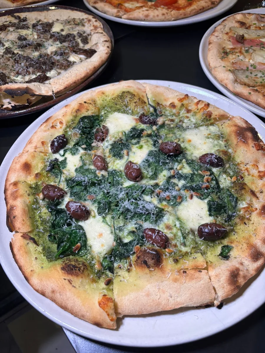 Highlights, EST Pizzeria
