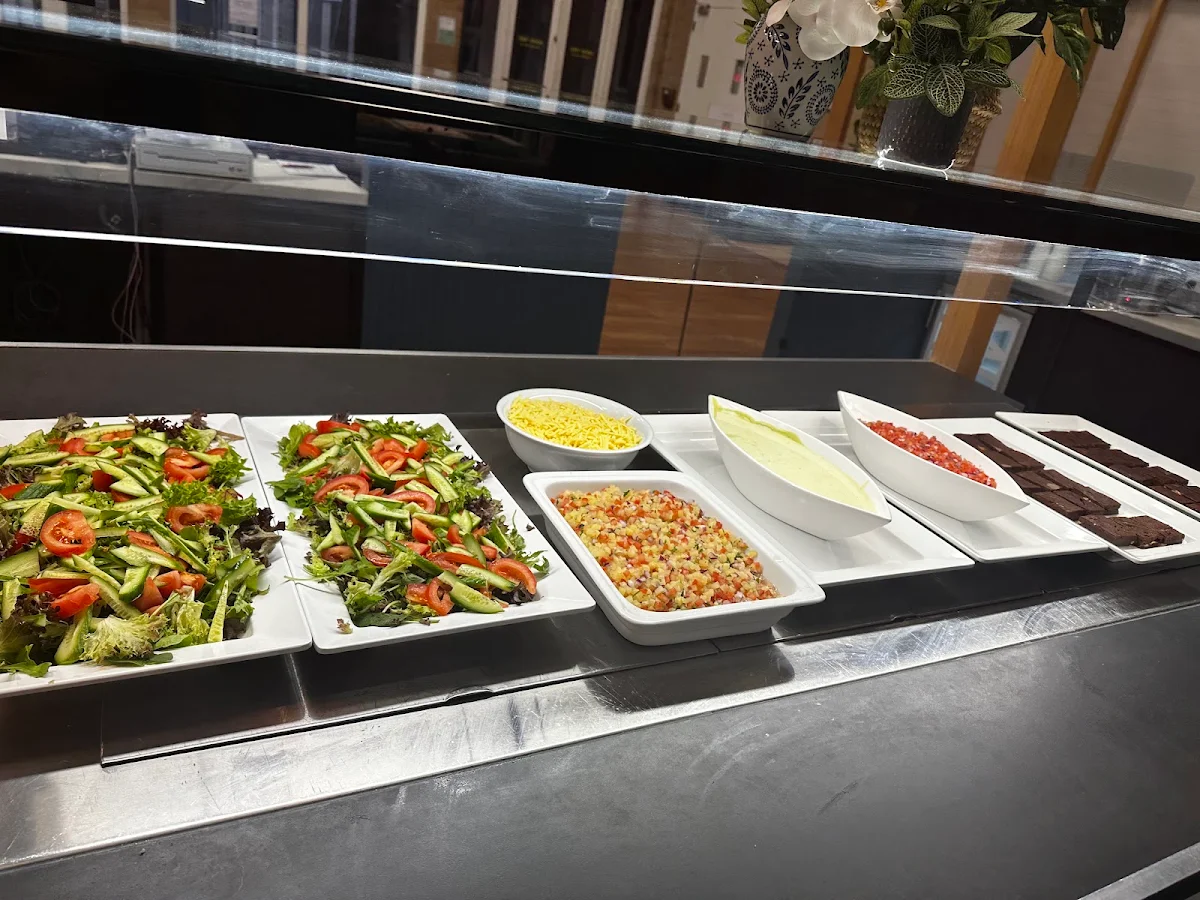 Highlights, Glenn Bistro