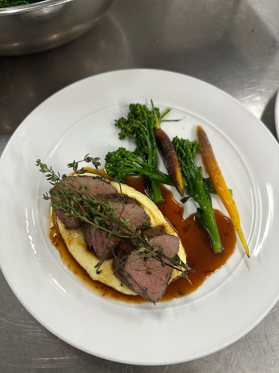 Highlights, Glenn Bistro