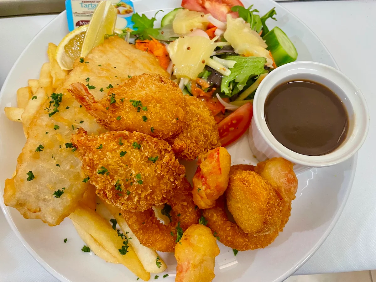 Highlights, Kusina Cafe and Restaurant