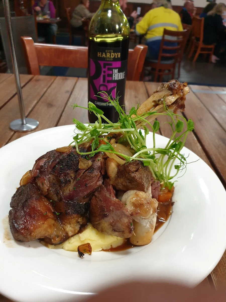Lamb Shanks, Swan View Tavern