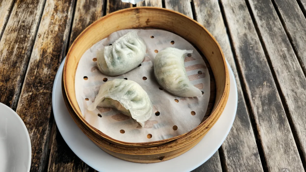Prawn Dumplings, Naka Noodle