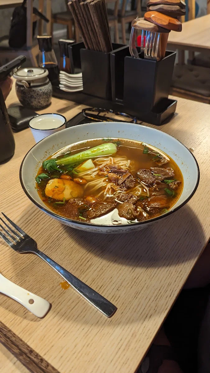 Stewed Beef Soup Noodle, Naka Noodle