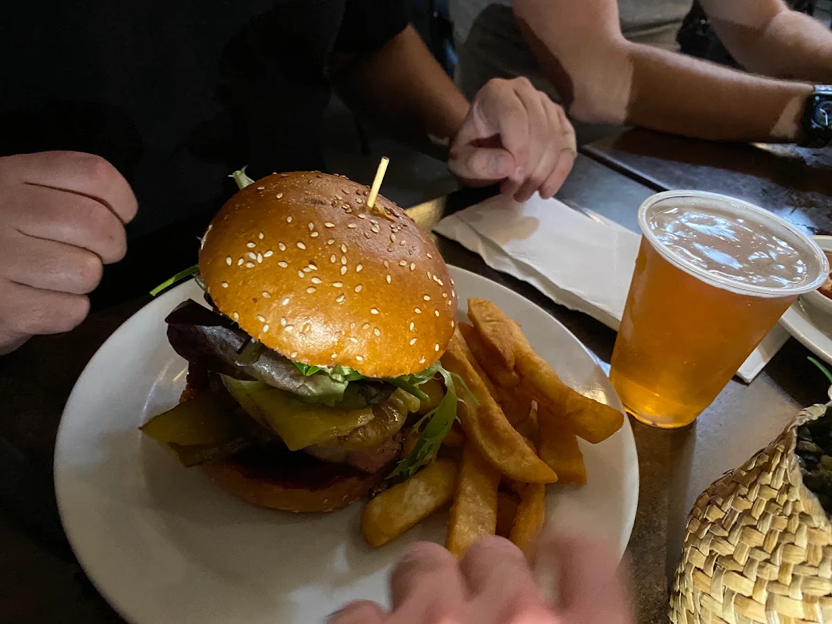 Beef Burger, Carlisle Castle Hotel