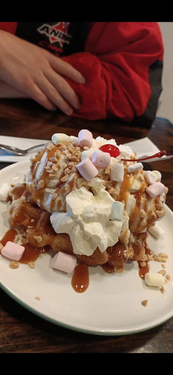Hot Caramel Sundae