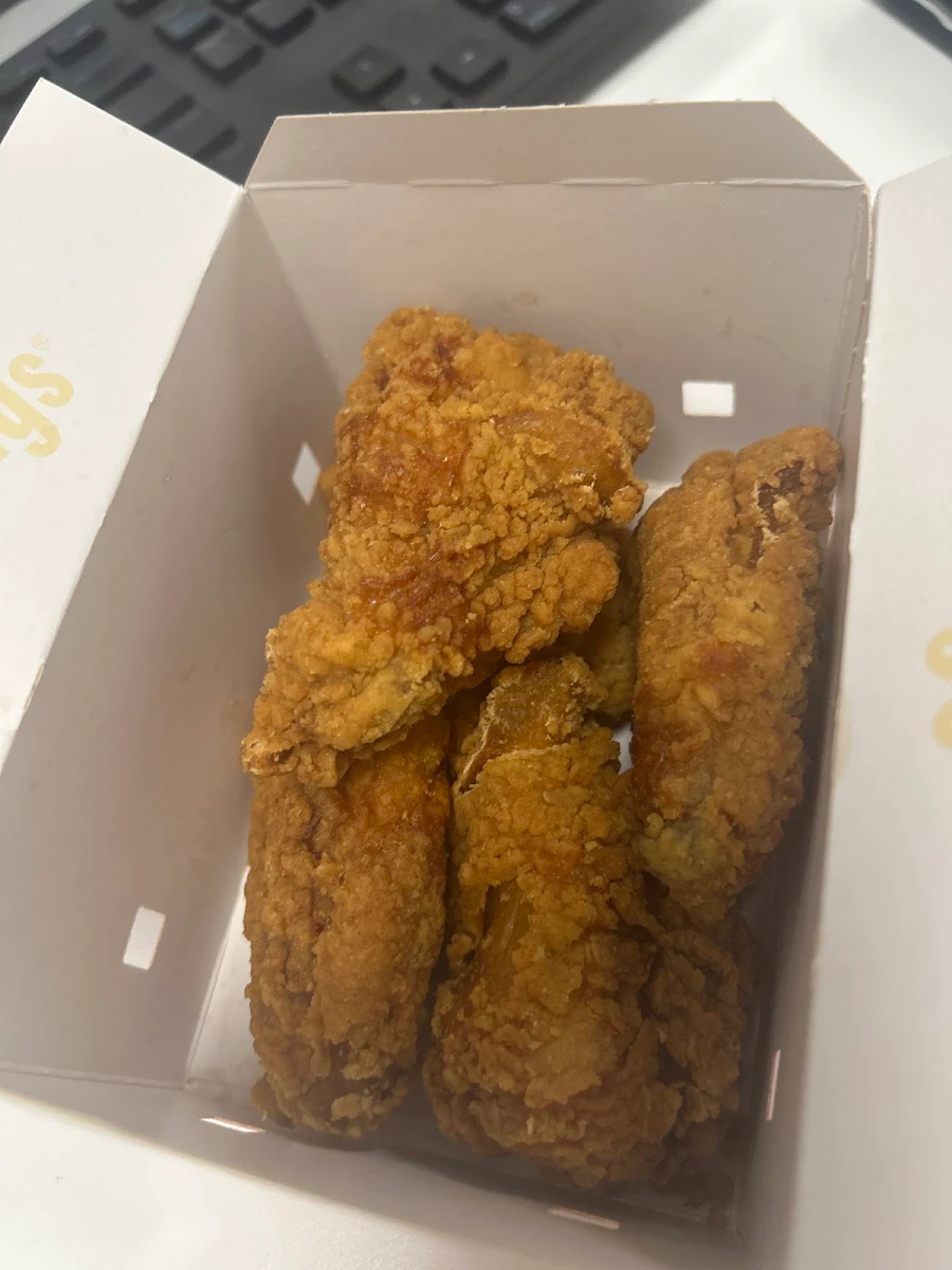 Mcwings, McDonald's Calamvale