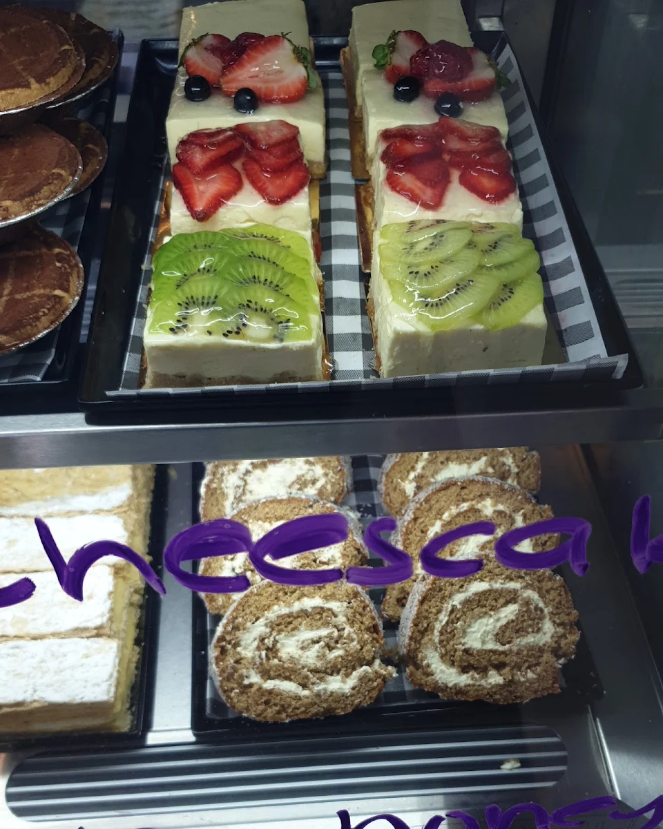 Fruit Cheesecake Slice, Cornucopia Bakery