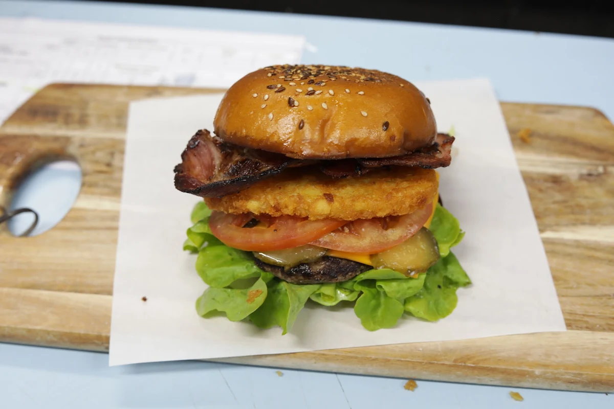 Highlights, Mount Martha Gourmet Burgers (Cafe 85 Percent)