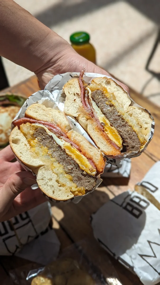 Highlights, Brooklyn Bridge Deli