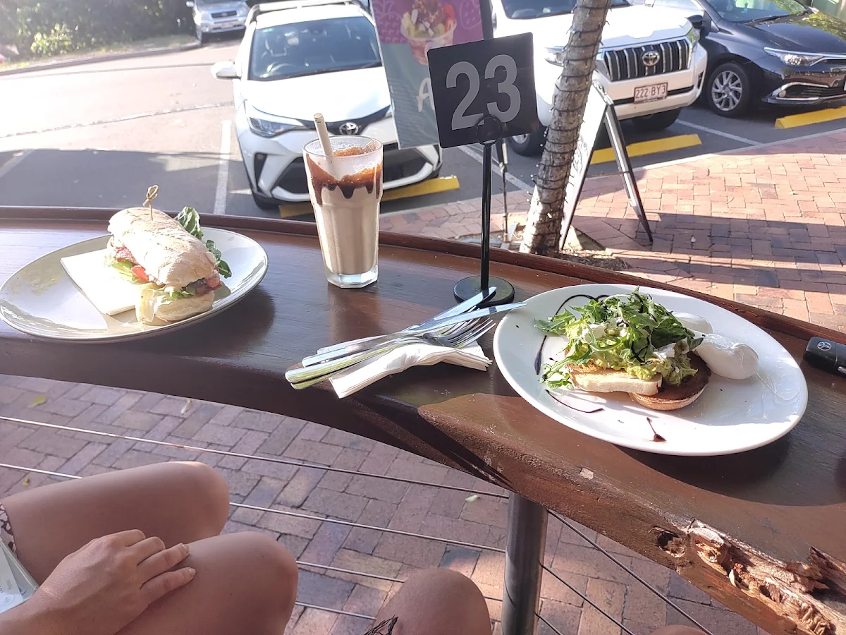 Highlights, Jam Cafe