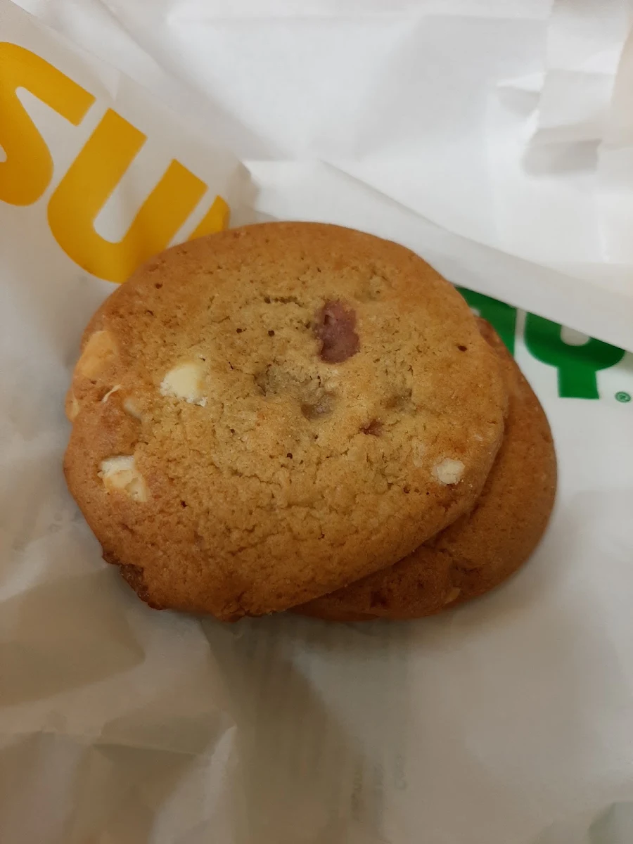 Raspberry Cheesecake Cookie, Subway Lidcombe