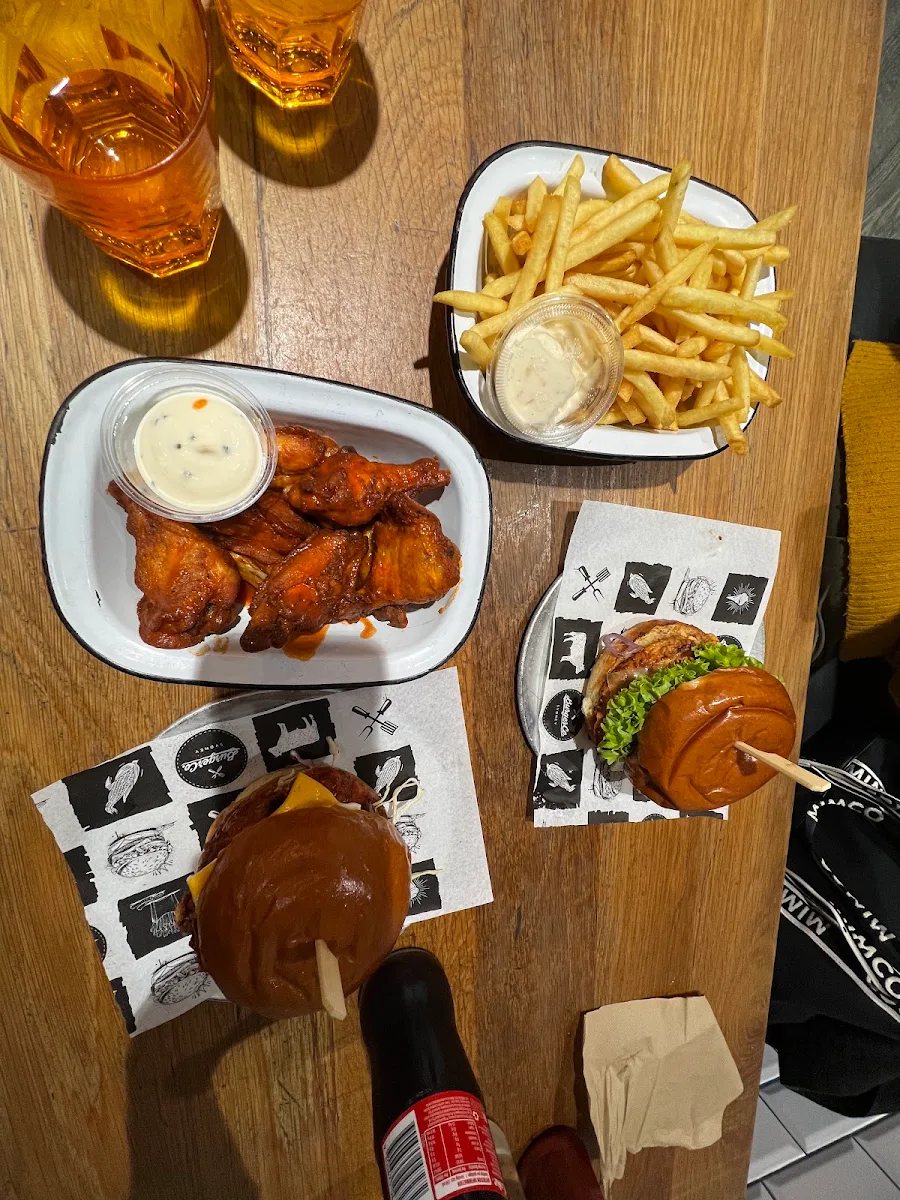 Buffalo Chicken Wings with Fries