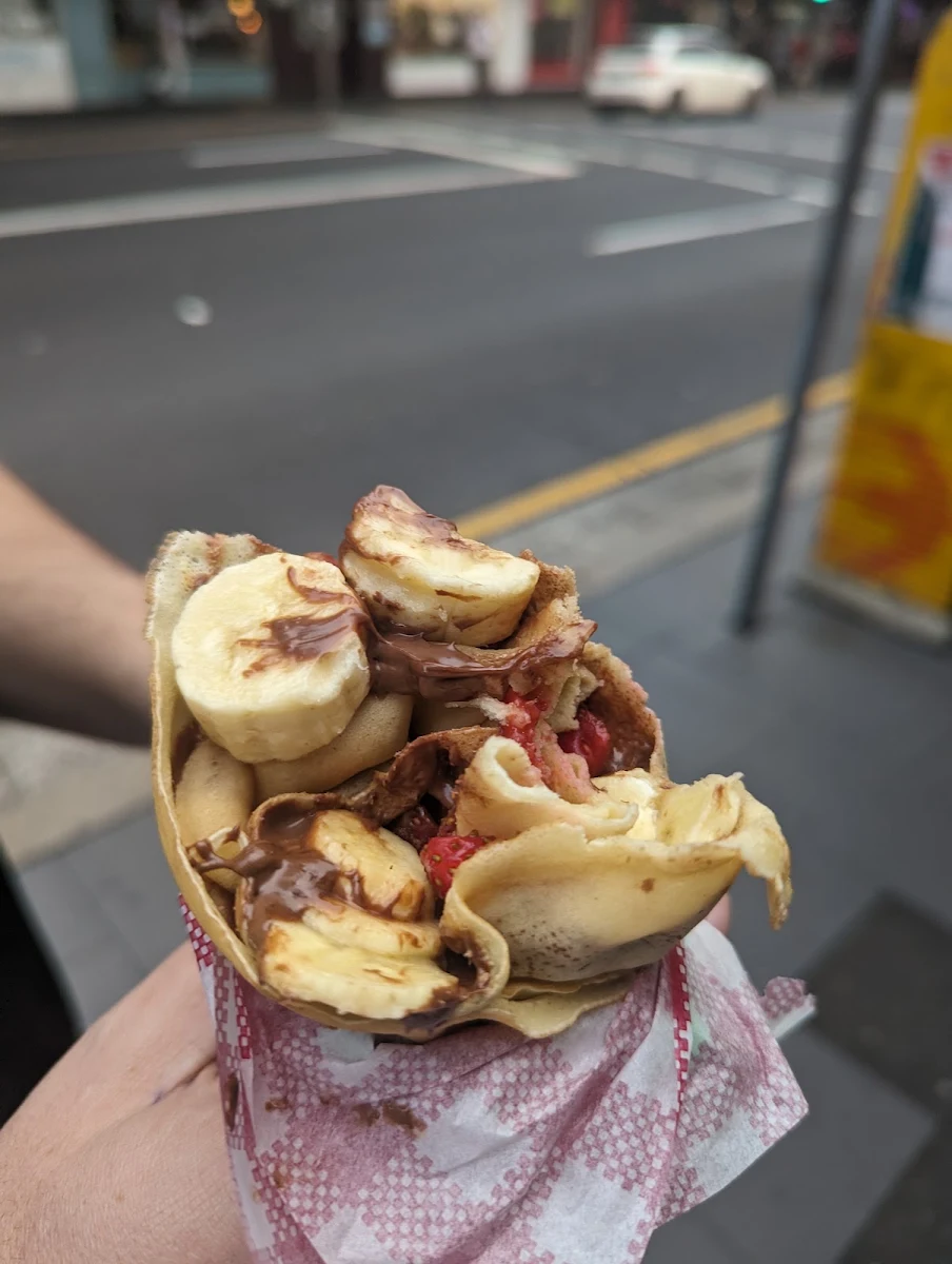 Highlights, Uncle Tee's Crepes Newtown