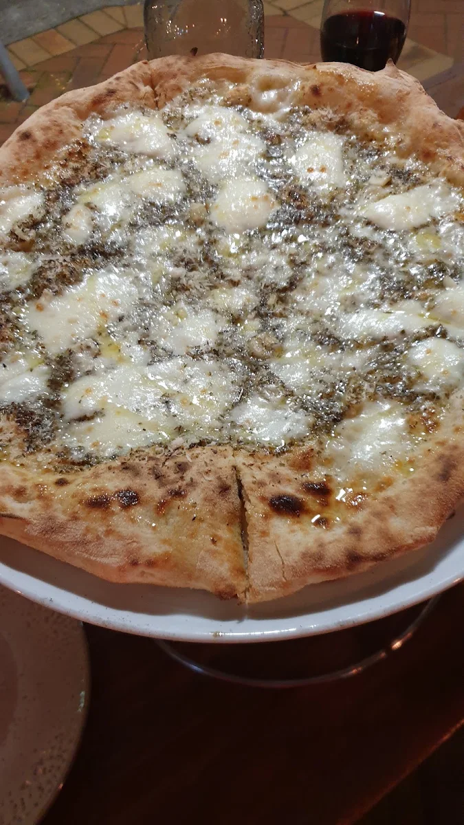 Garlic Pizza, Pezzella’s Pizzeria and Bar