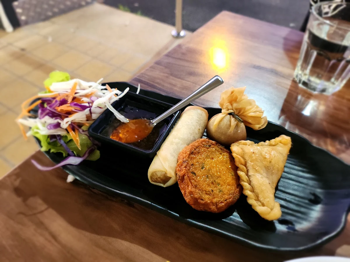 Mixed Entrees, Thai Cuisine Loganholme (Bryants Road)