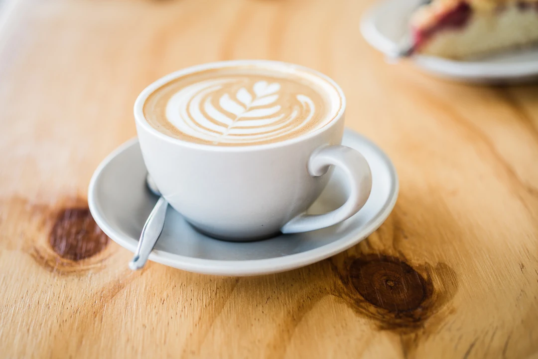 Flat White Coffee, Some Cafe