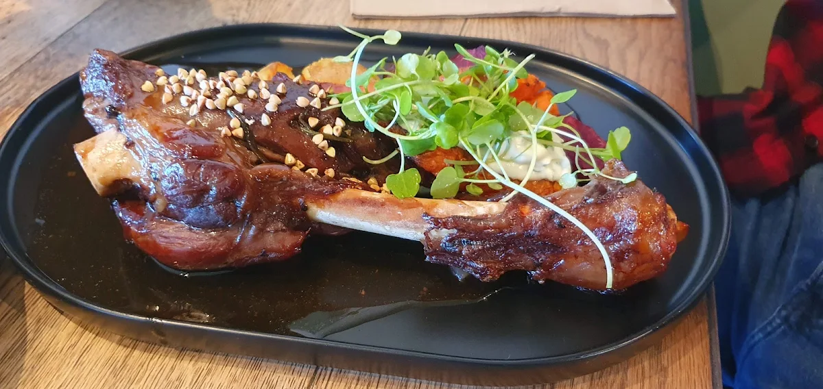 Lamb Shank, Roadvale Hotel