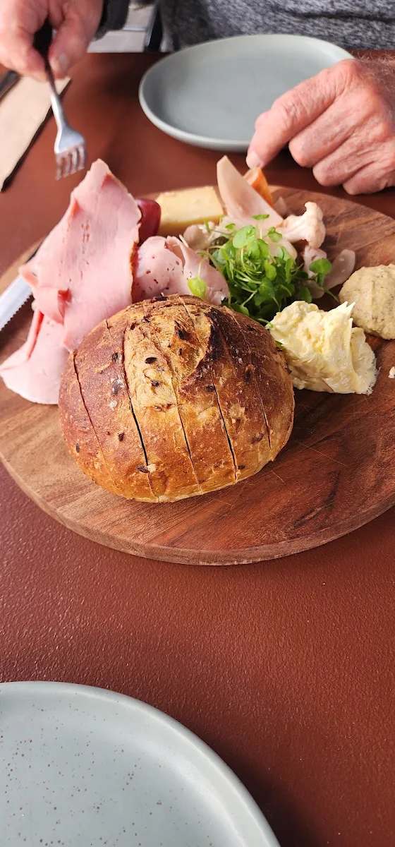 Ploughman's Board, Roadvale Hotel