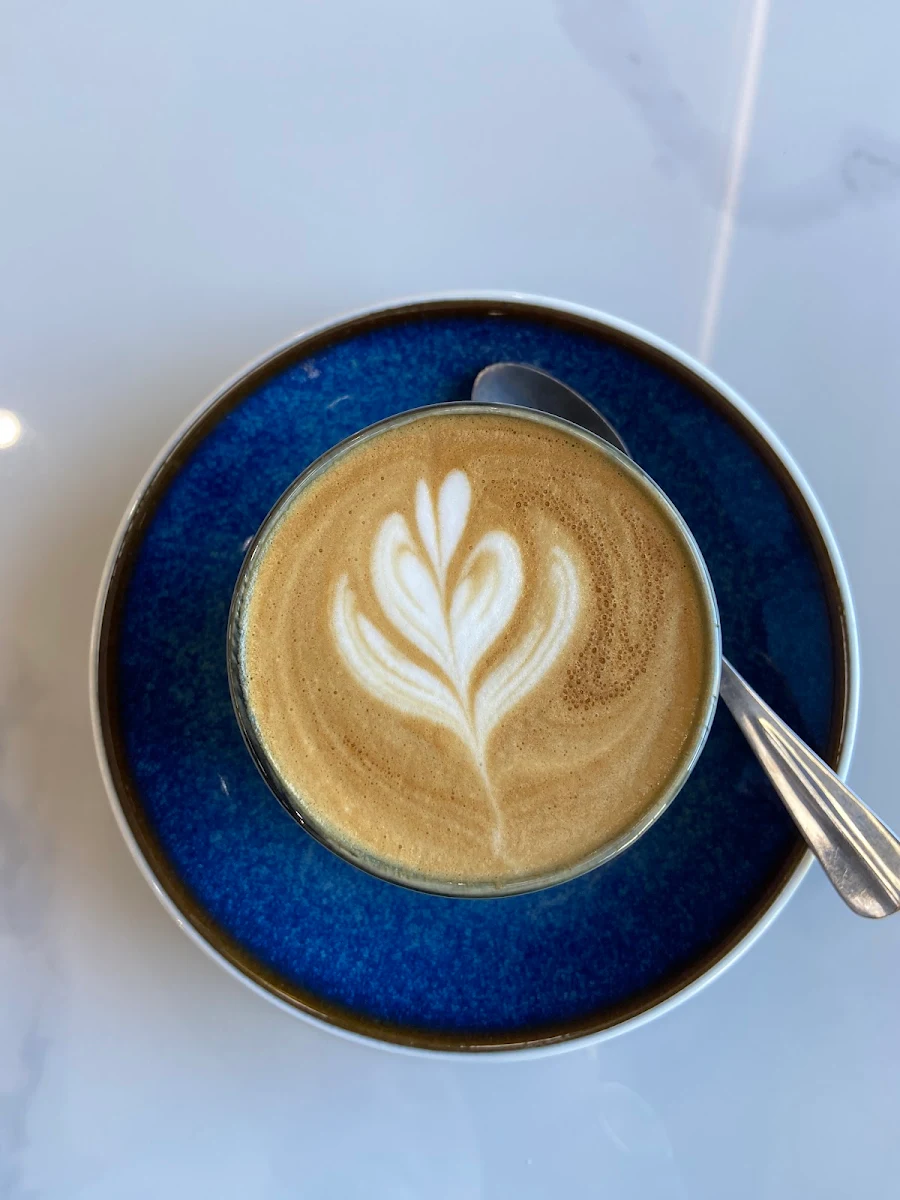 Flat White, SAI BISTRO