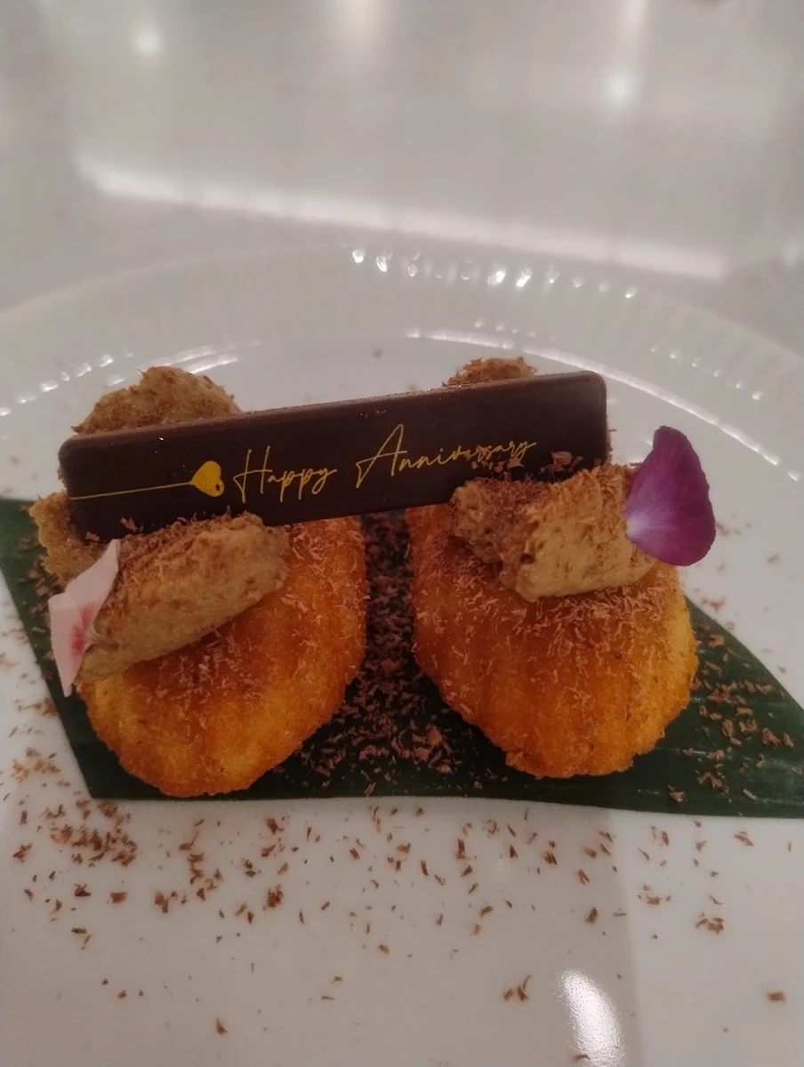 Dulce Leche, Lúc Lắc