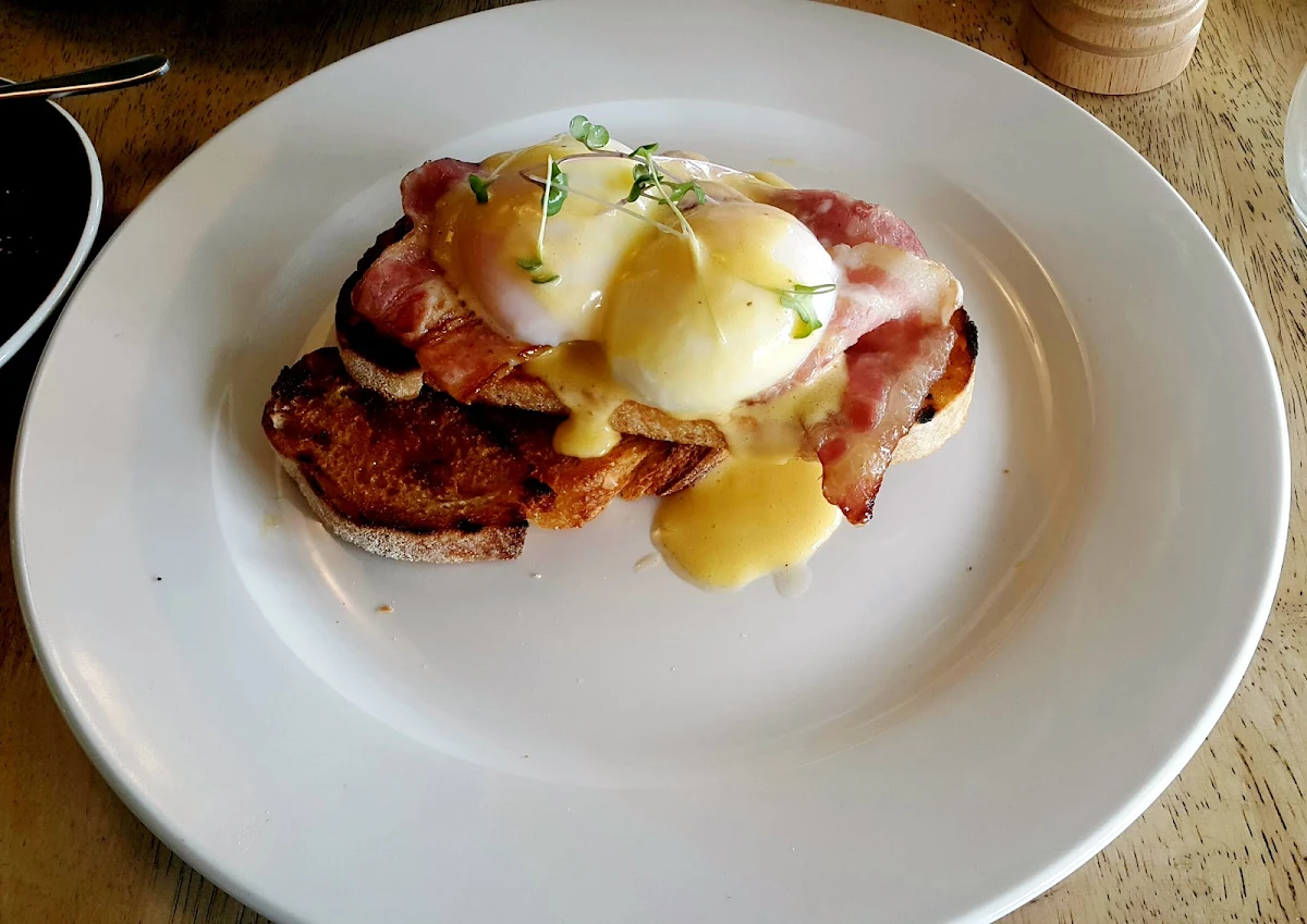 Poached Eggs, Seaview Warrnambool