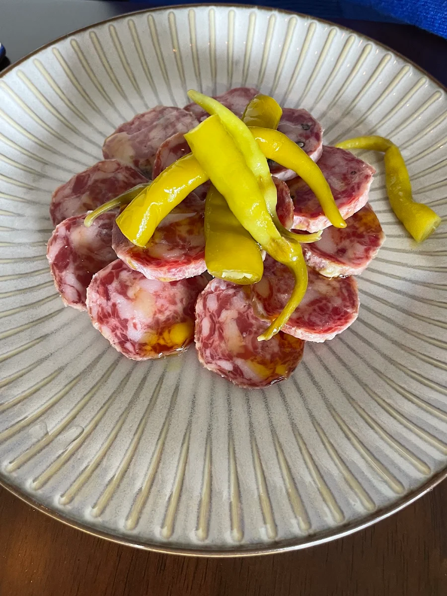 Saucisson Sec and Pickles, Mera Albert Park