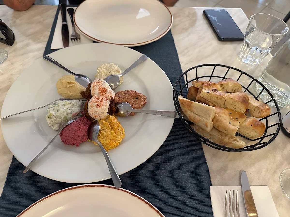 Mixed Dips & Turkish Bread, The Ottoman Grill