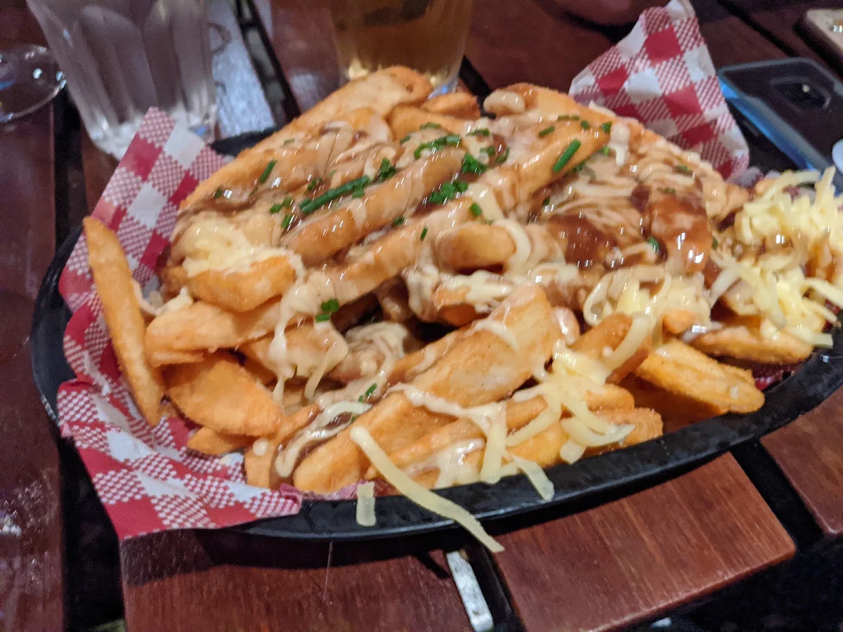 Poutine, Archive