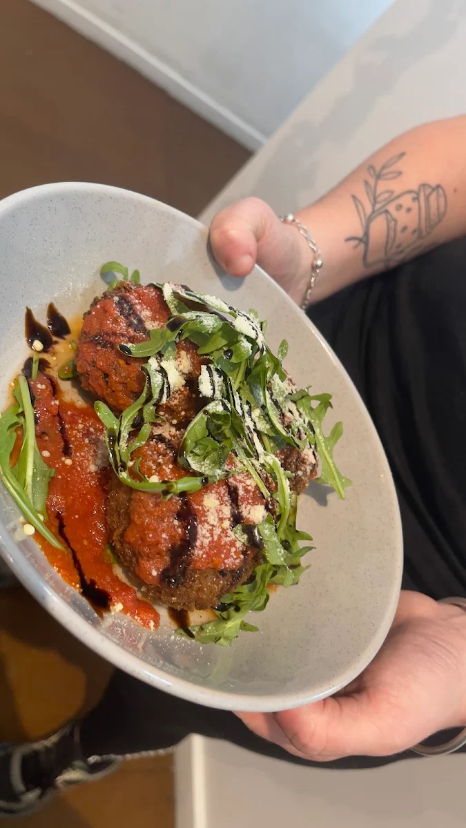Highlights, Gasworks Bar & Entertainment