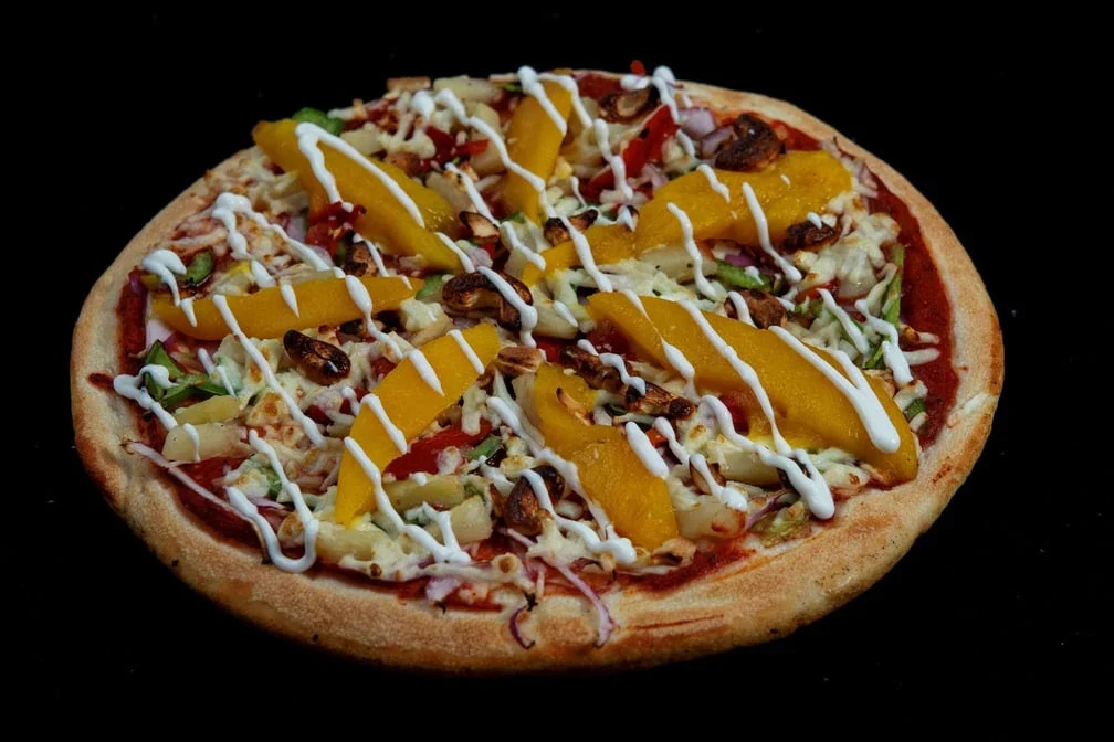 Highlights, Black Box Pizza and Icecream
