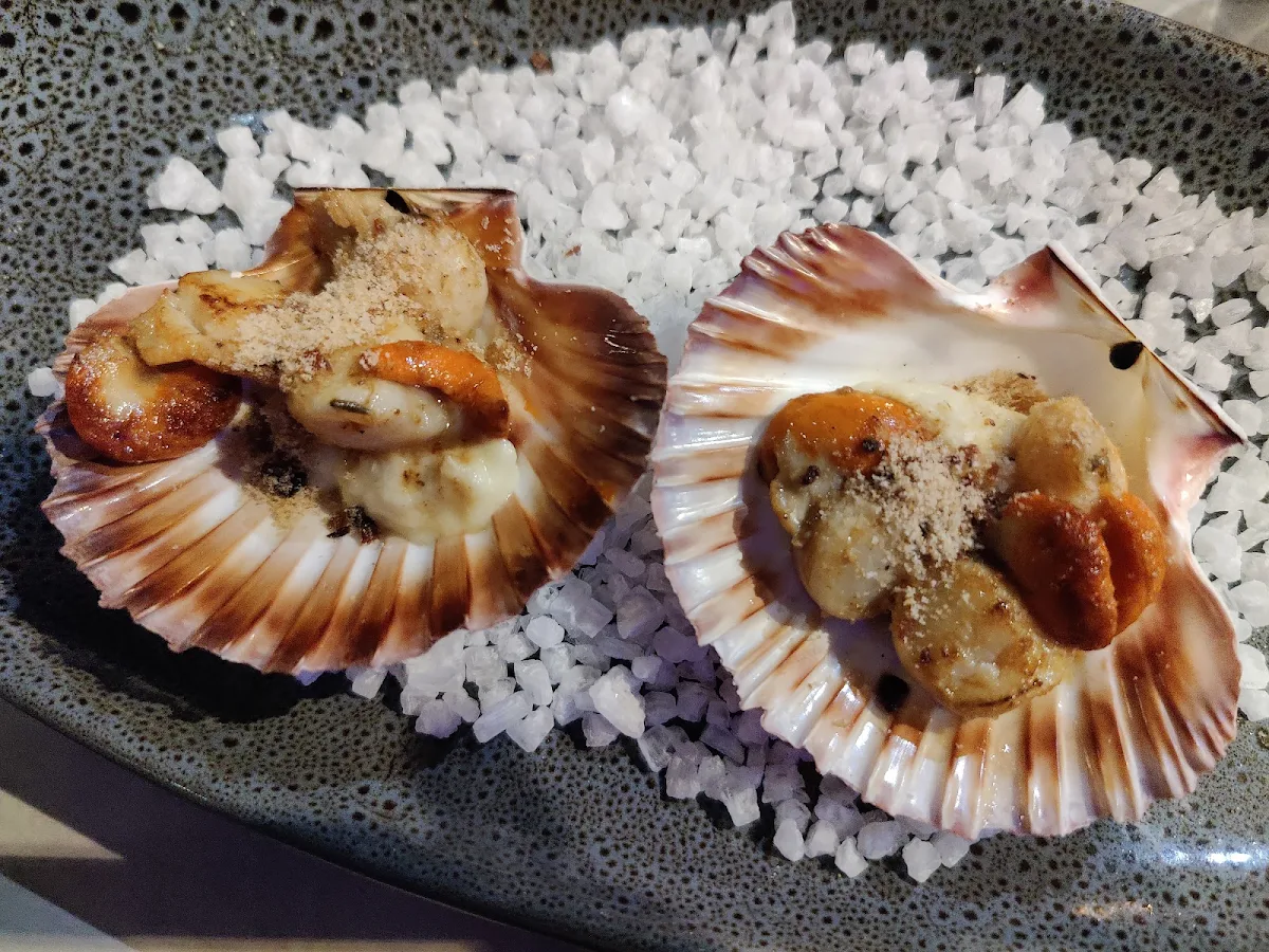 Highlights, Titanium Bar & Bistro