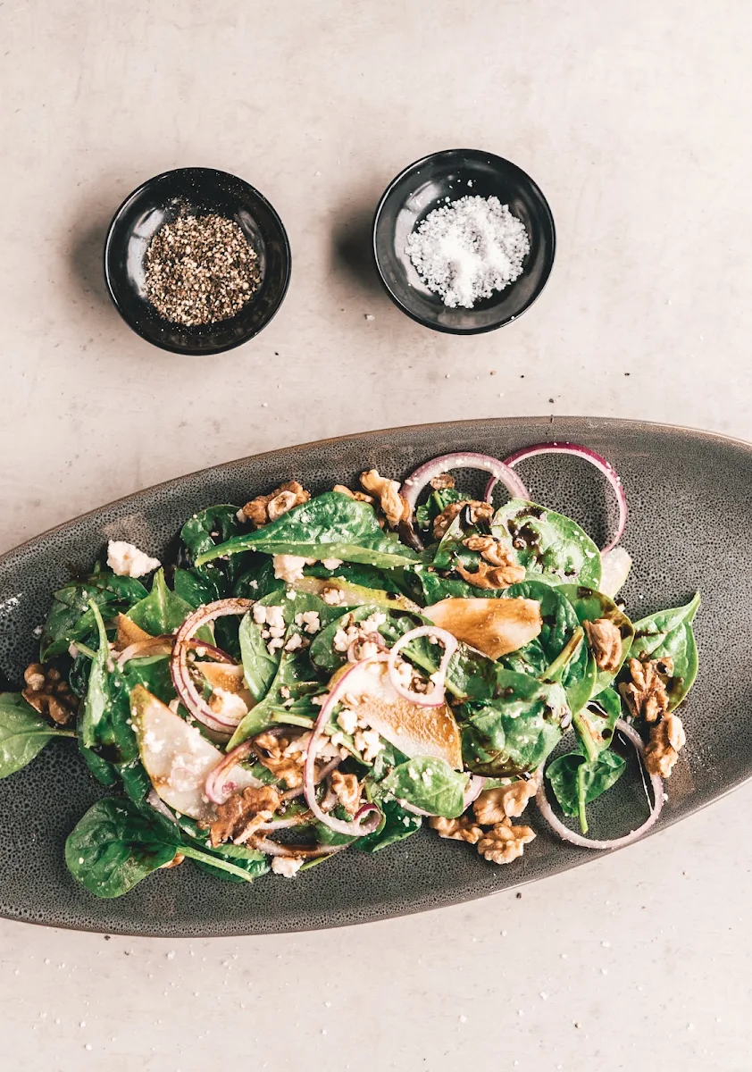 Highlights, Titanium Bar & Bistro