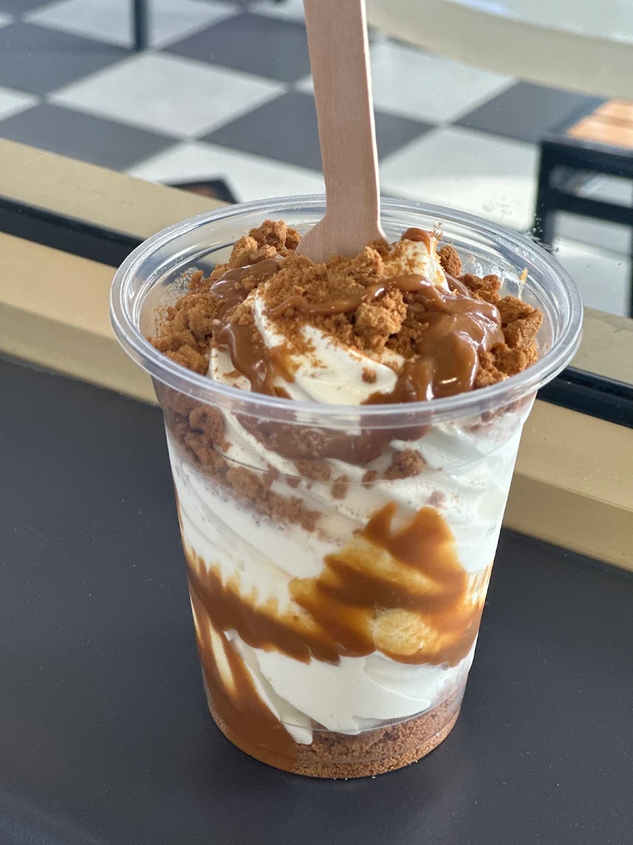 Large Caramel Sundae