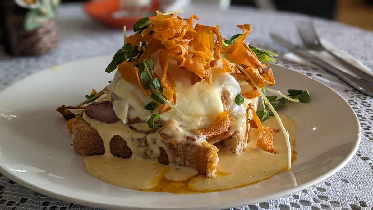Highlights, Superstar Cafe