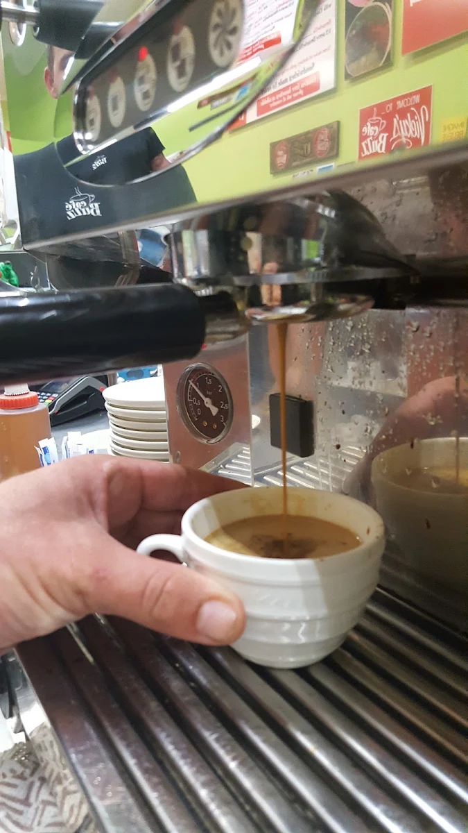 Highlights, Cafe Buzz