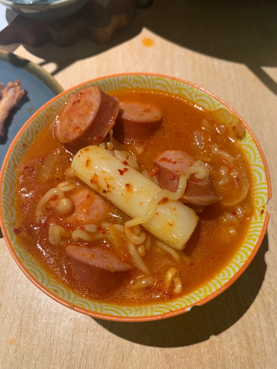Army Stew, Danji