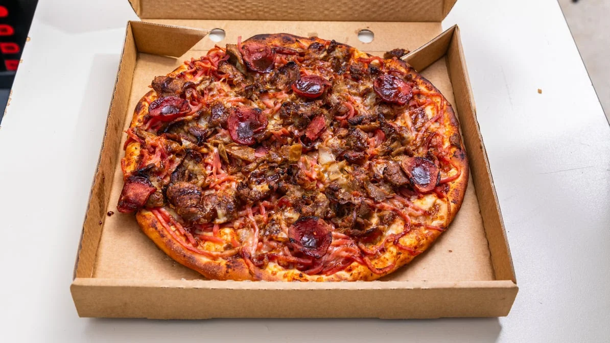 Highlights, Luv A Kebab Pizza