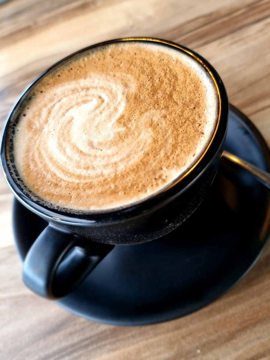 Highlights, Cafe 52