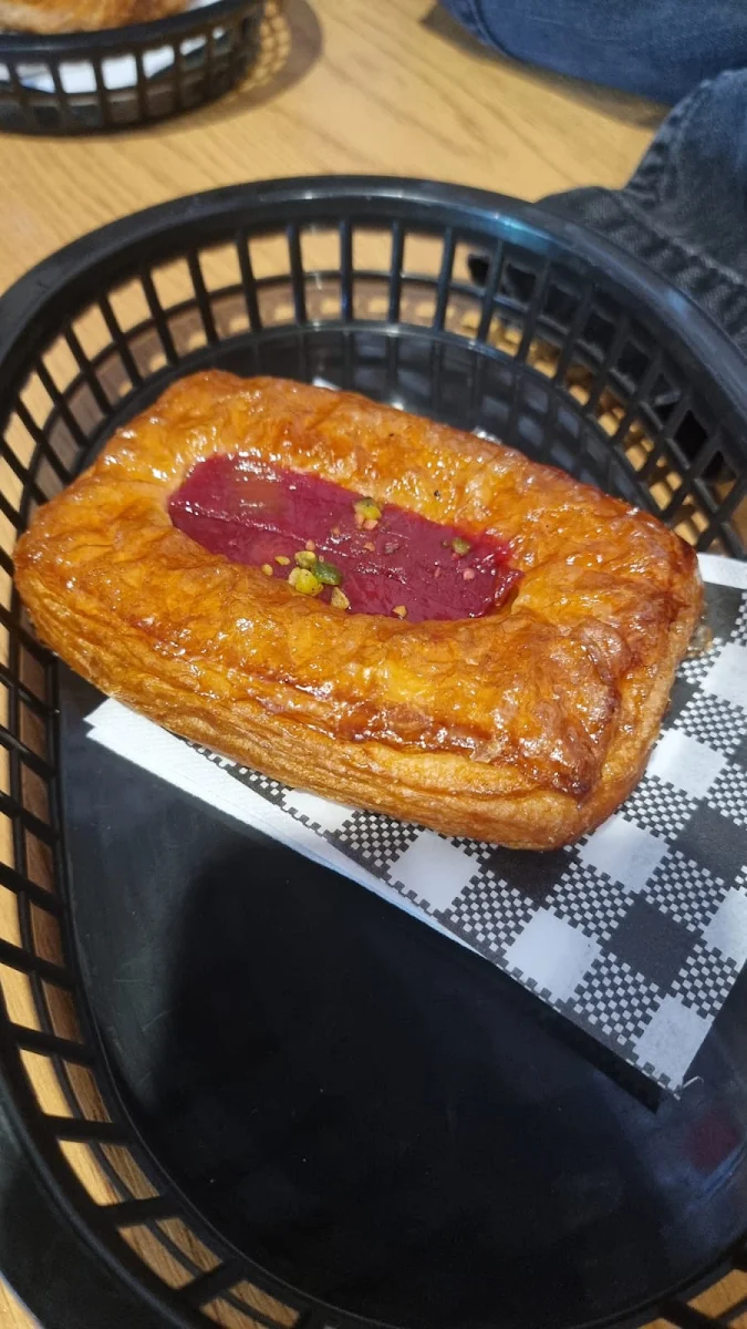 Danish, Cesar's Café