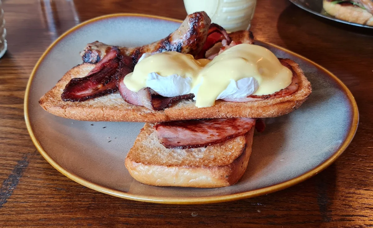 Eggs Benedict with Sausage