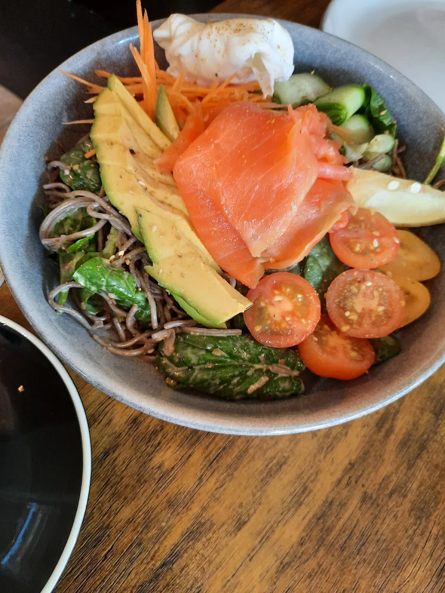 Soba Noodle Salad Bowl - Smoked Salmon