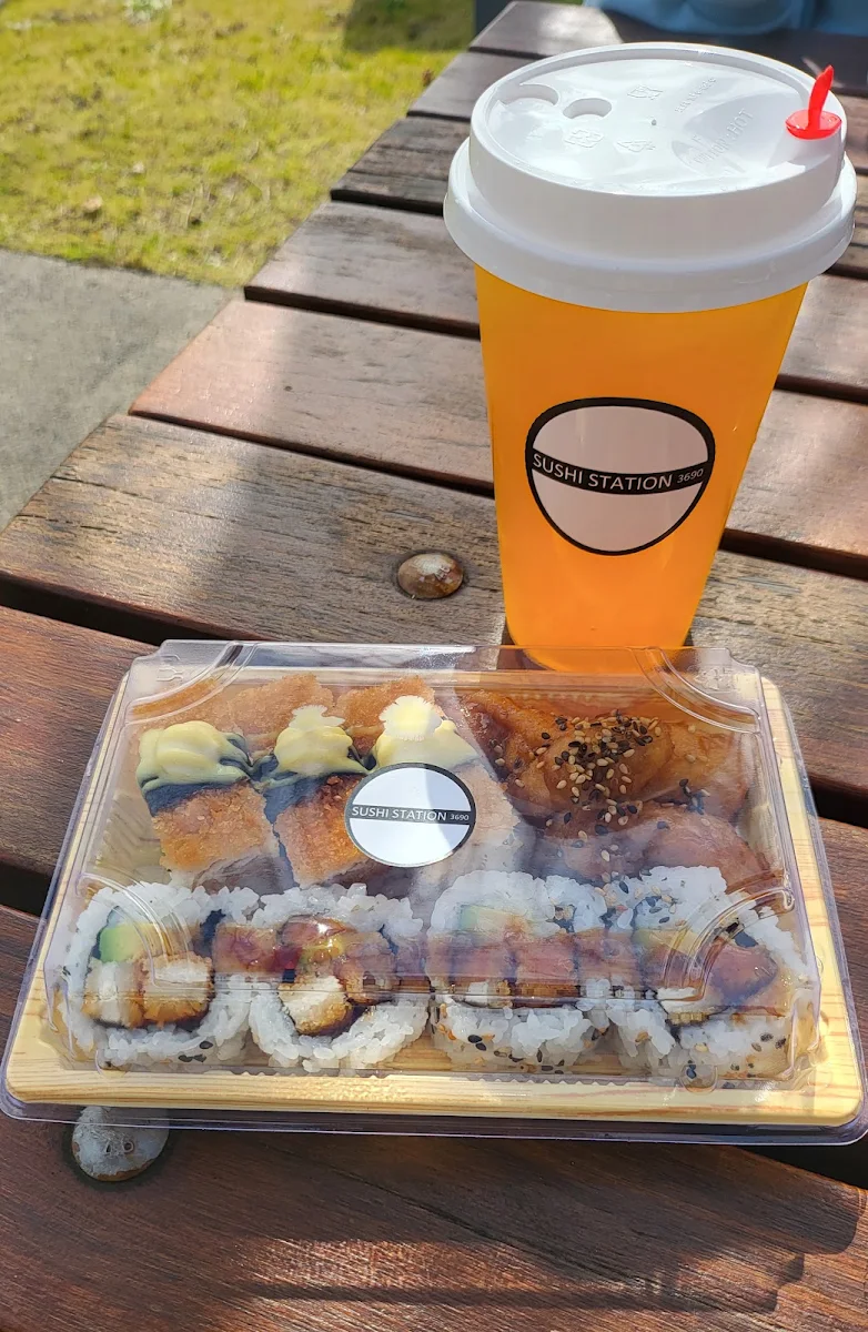 Highlights, Sushi Station 3690