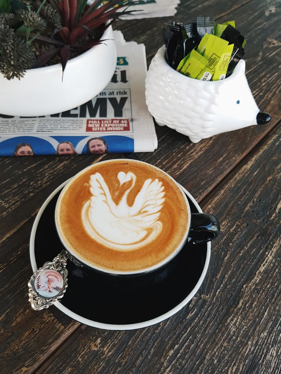 Flat White, U6 Cafe