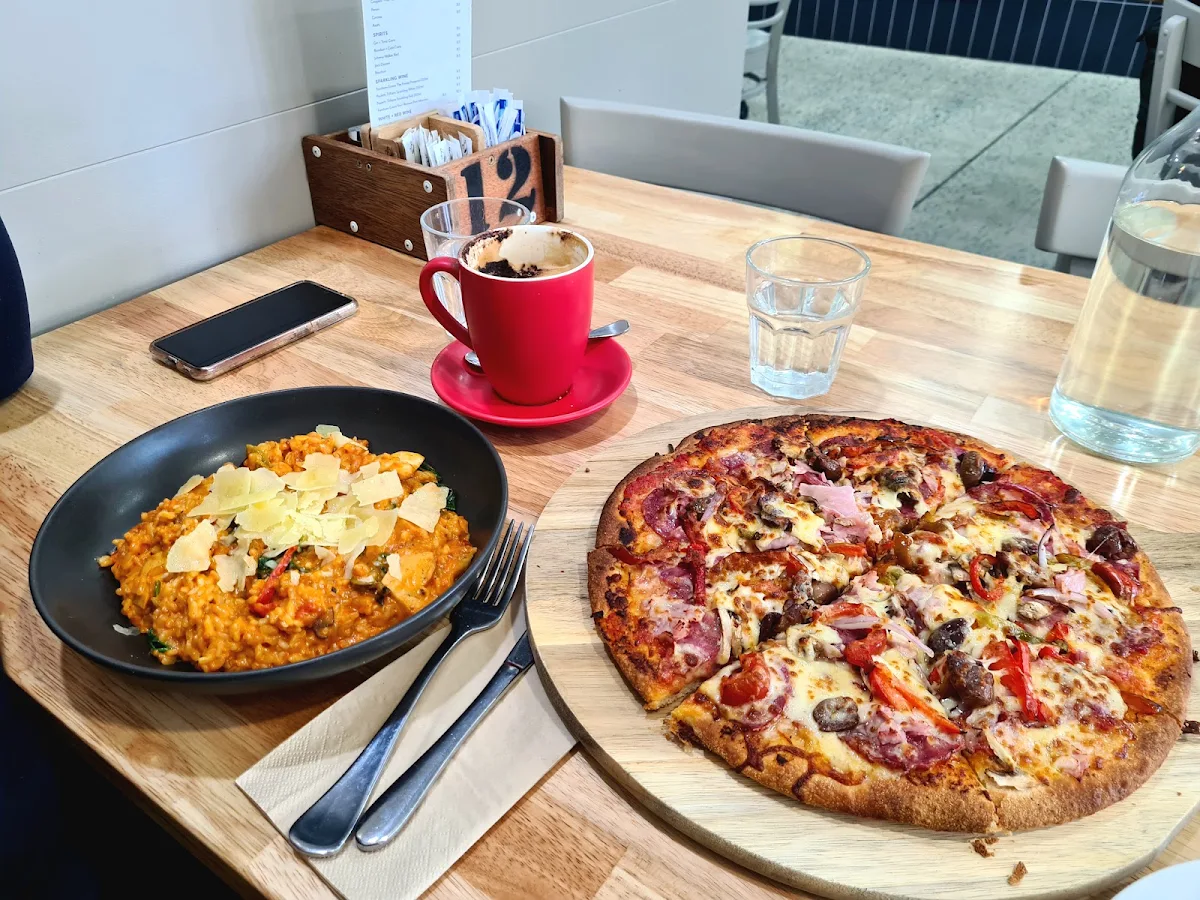 The Lot Pizza