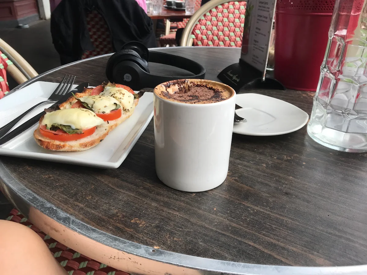 Highlights, Cafe Cirino