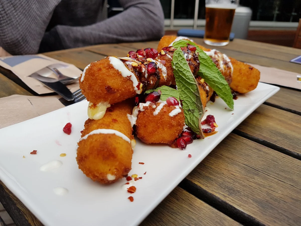 Haloumi Chips, The Maid Hotel