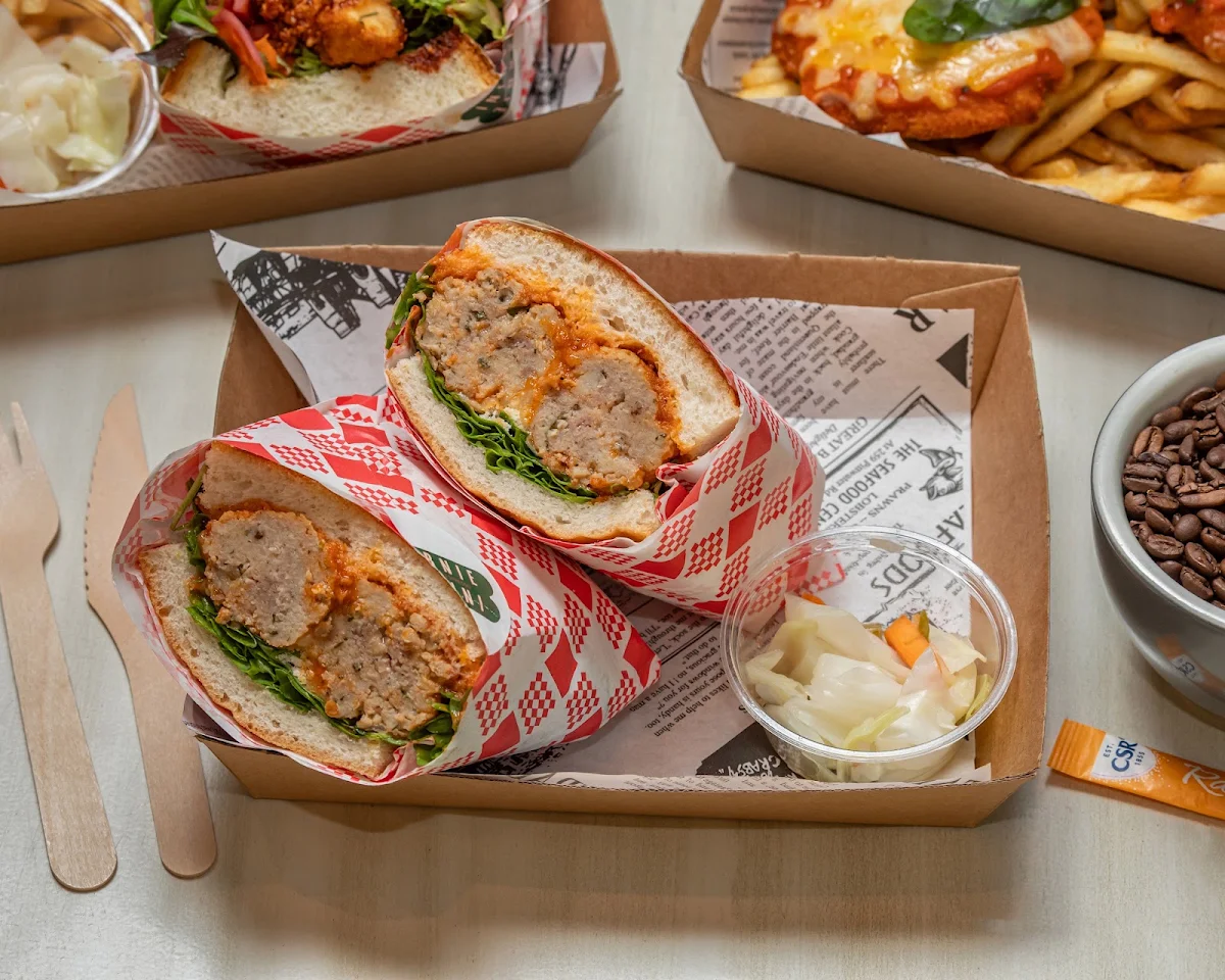 Highlights, Sarnie & Panini