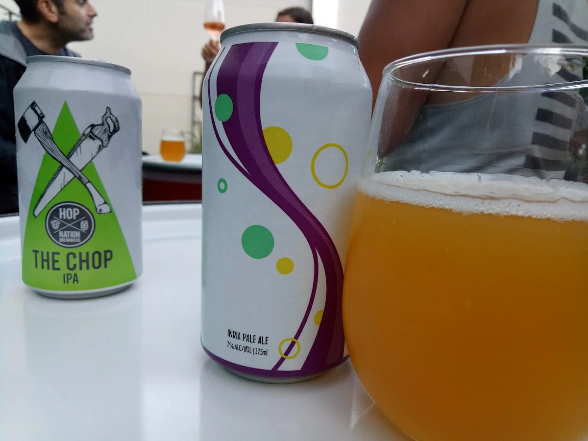 Highlights, Pin Oak Beer & Wine